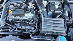 Volkswagen Golf 8 1.0 eTSI