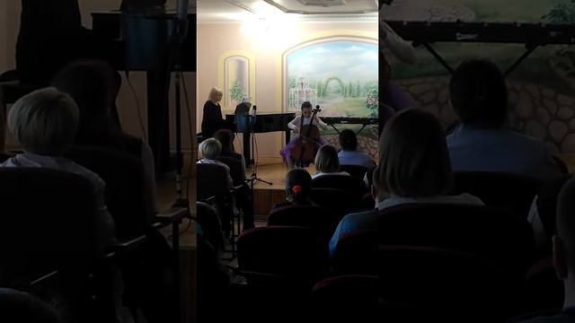 Л. Бетховен Контрданс смотреть онлайн