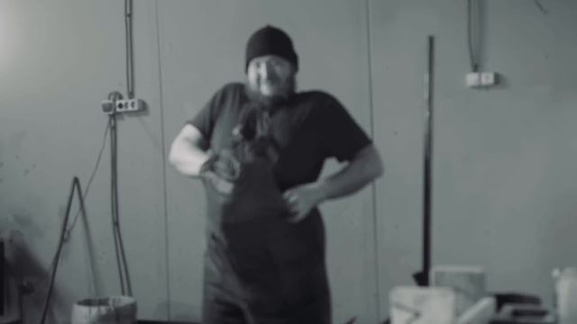 Ковка, история и тесты КОЛЬЧУГИ ВИКИНГОВ - с Климом Жуковым! смотреть онлайн