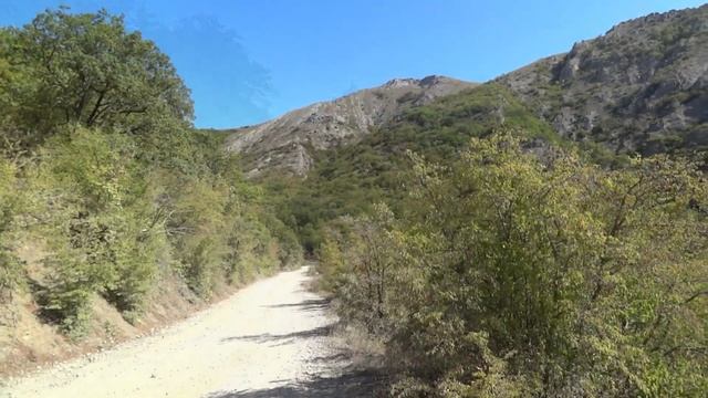 ПО ДОРОГЕ БЕЛОГОРСК - ПРИВЕТНОЕ. ПРИРОДА КРЫМА. смотреть онлайн
