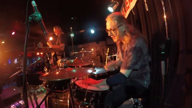 Go Pro whats up 2016 Tim Waterson drumcam Unfortunately NO VOCAL Monitor смотреть онлайн
