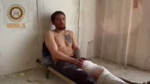 Допрос пленного боевика нацбата Азов в Мариуполе.