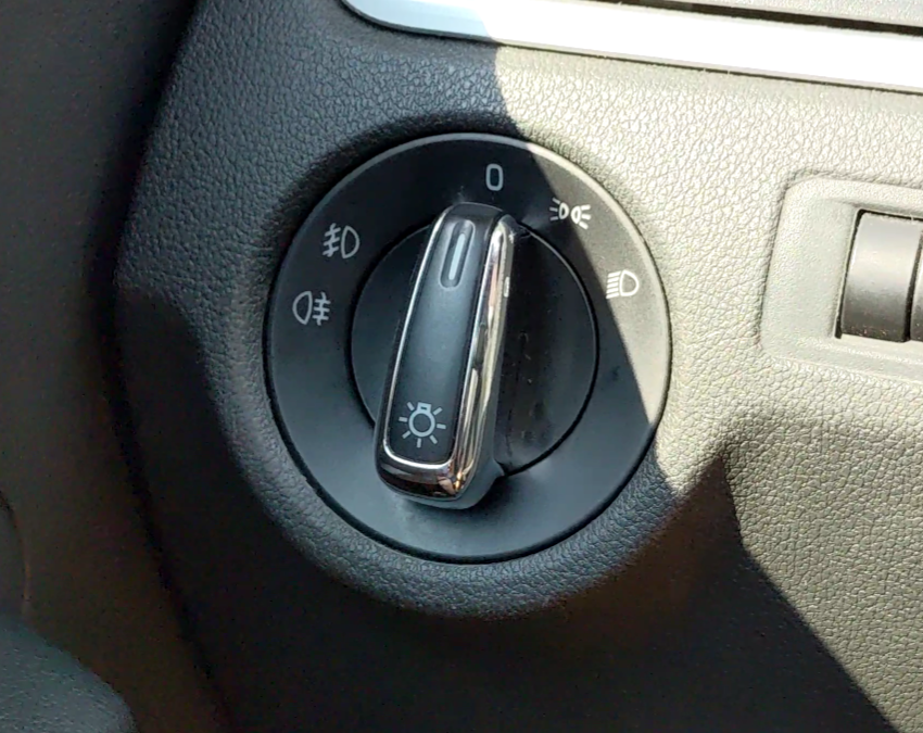 Как быстро снять блок управления светом