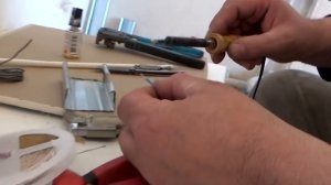 Монтаж светодиодной ленты скрытой подсветки. Высотка!