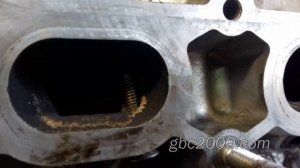 Винты в коллекторах ГБЦ Сузуки Suzuki Что это и зачем Ремонт ГБЦ cylinder head repair