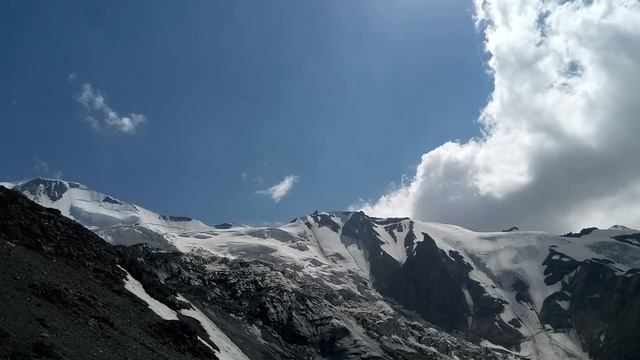 Ледник Майли, по пути на Казбек с сервера смотреть онлайн