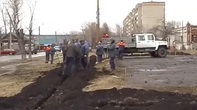 В Кузнецке на средства горожан строят сквер в честь 70 летия Победы- смотреть онлайн