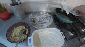 Жареный карась в сметане с начинкой и без костей!