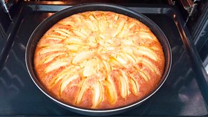 Яблочный пирог без заморочек! Видеорецепт без секретов!