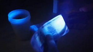 Для чего нужен ультрафиолетовый фонарик