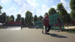 ТОП 5 СТРИТ трюков на самокате ДЛЯ НАЧИНАЮЩИХ и как их делать