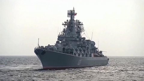 От Минобороны пришли новые подробности о крейсере "Москва", на котором произошел пожар