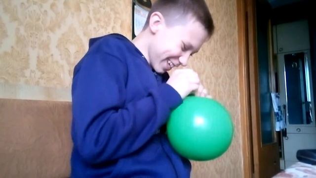 кс го Изменяем голос спомошью шарика смотреть онлайн