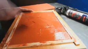 Изготовление силиконовой  матрицы для накатывания вощины валиком.