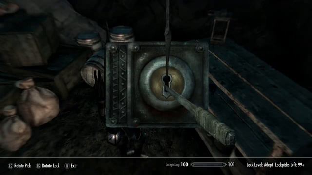 SKYRIM: Taking down a small smuggler’s den outside of Whiterun with Kaidan! смотреть онлайн