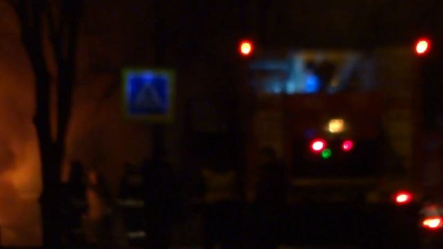 Видео очевидца. Поджог автомобилей в Дзержинске. 23 апр. 2015 года смотреть онлайн