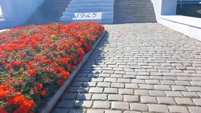 Парк Победы пямятник "Журавли" (г.Саратов.) смотреть онлайн