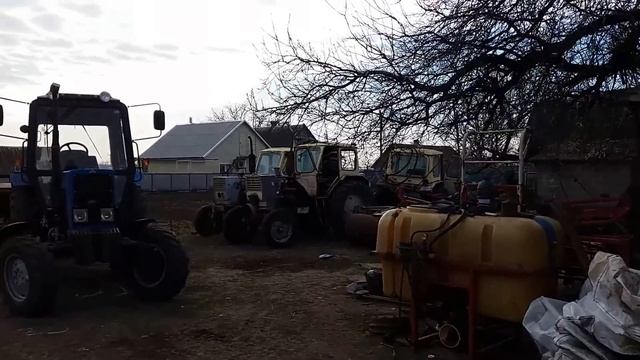 Почему МТЗ 892 а не МТЗ 1221