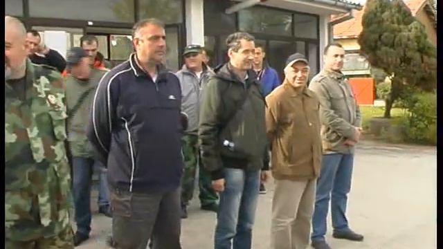 Rezervne vojne starešine u vežbi bojevog gađanja смотреть онлайн