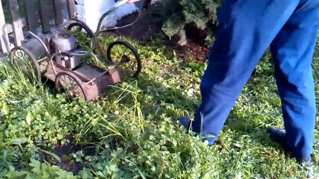 СВОИМИ РУКАМИ!!! ГАЗОНОКОСИЛКА ИЗ СТАРОЙ ДЕТСКОЙ КОЛЯСКИ смотреть онлайн