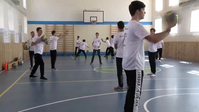 Урок физической культуры, Павлов Д. А., 2019 смотреть онлайн