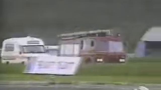 gyro crash J BOND смотреть онлайн