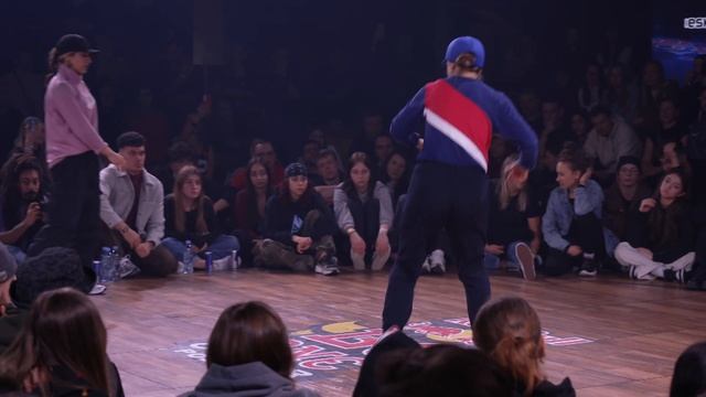 B-Girl Mery Berry vs. B-Girl Paulina | Final | Red Bull BC One Cypher Poland 2023 смотреть онлайн