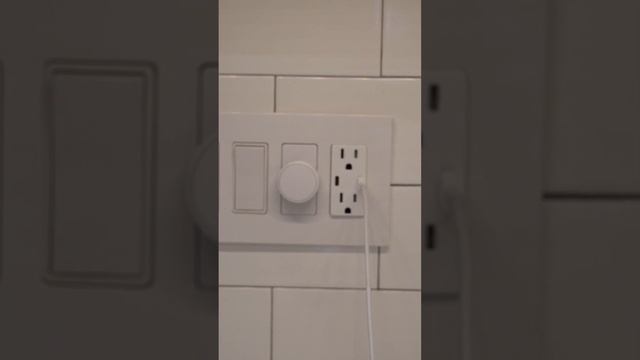 Leviton T5635 Dual USB C Outlet Review: Power HomePod Mini, Charge Phones, Laptops, Tablets, & More