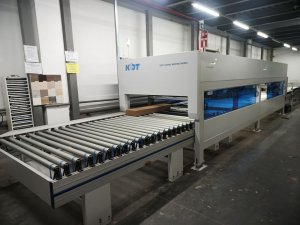 Запустил еще один станок для склейки коробок KDT WG8V6 и линии автоматизации.