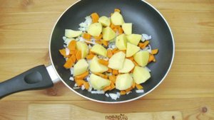 Рагу с кабачками, картофелем и капустой