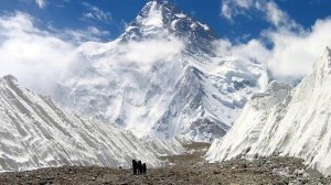 Горные ледники и пики Кыргызстана. Горы Тянь-Шань. (Mountain glaciers and peaks of Kyrgyzstan.