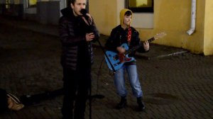 Пранк! ПЕВЕЦ НЕ ЗНАЛ, ЧТО ОН ХОРОШО ИГРАЕТ НА ГИТАРЕ
