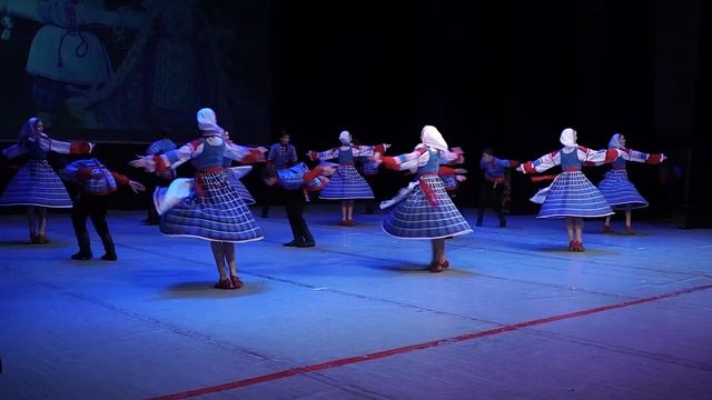 Образцовый ансамбль танца "Счастливое детство" г.Тольятти. Худ. руководитель ансамбля:Морозова М.Г.