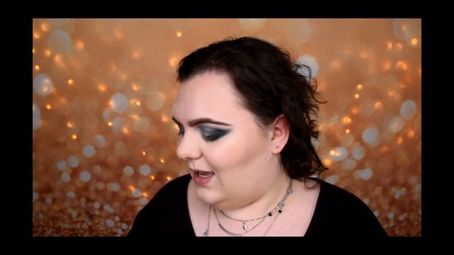 MY FIRST TIME WITH KIKO MILANO | Joyful Holiday Collection | Review | Swatches смотреть онлайн