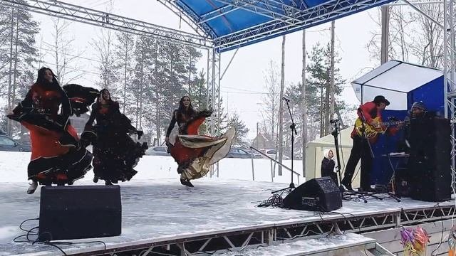 Цыганский танец "Мар дяндя" Цыганский коллектив "Экспромт" и Сергей Иванов. Цыганский ансамбль. Шоу