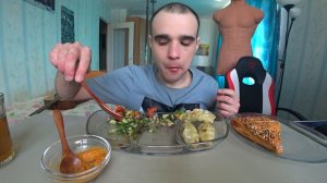 МУКБАНГ ДАМПЛИНГИ ЖАРЕНЫЕ И ВАРЕНЫЕ / САЛАТ ОВОЩНОЙ / САМСА С КУРИЦЕЙ / ОБЖОР / EATING Mukbang ASMR