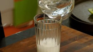 Элегантные текстуры: Моцарелла пикколо, цукини на гриле и облепиховый джем