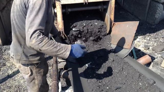 Питатель вид сзади смотреть онлайн