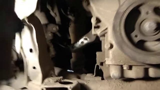 Mazda MPV Замена генератора. смотреть онлайн