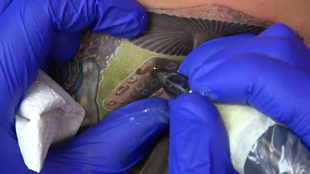 Татуировка Алиса в стране чудес смотреть онлайн