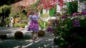 Marilena - A Lausbua muass er sei (Offizielles Video)_HIGH.mp4
