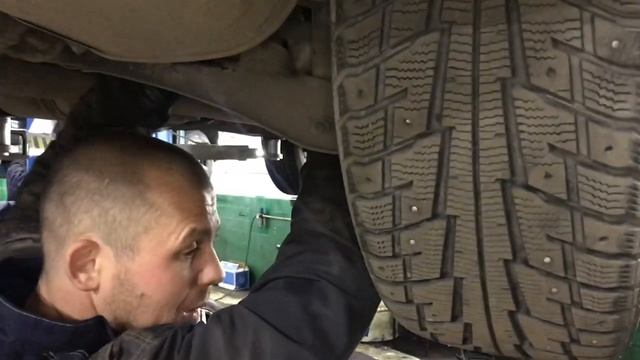 Замена втулок стабилизатора Аутлендер 2011. смотреть онлайн