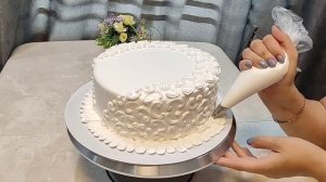 ПОПРОБУЙТЕ? сделать такие цветы!?как ПРОСТО и КРАСИВО украсить торт на день рождения ?