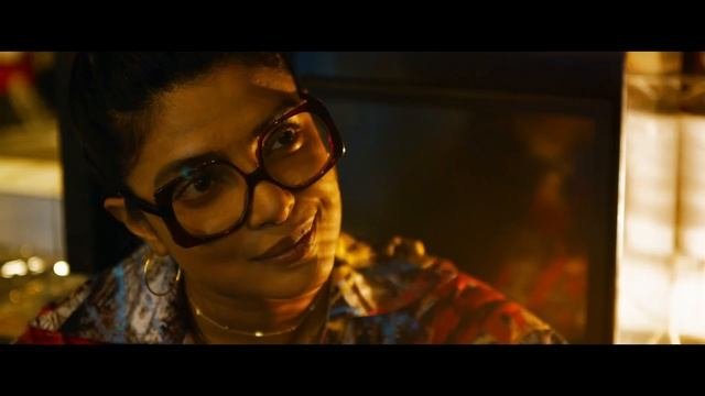 Матрица 4: Воскрешение - Тринити новая Избранная и тюрьма для Нео!
