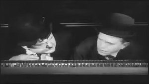 Ба  мир бист ду шейн