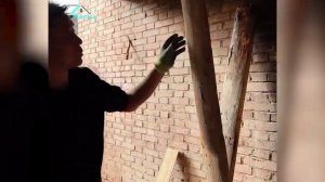 После увольнения! Убрал сорняки и отремонтировал старый дом моей бабушки