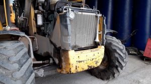 Установка кондиционера на экскаватор погрузчик Volvo bl71b, на штатное место. Своими руками.