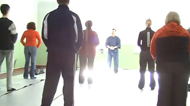 'TAVALE 2010 apr Вороньков Александр Харьков Бодрое утро, Тавале! Цигун, суставная и мышечная гим смотреть онлайн