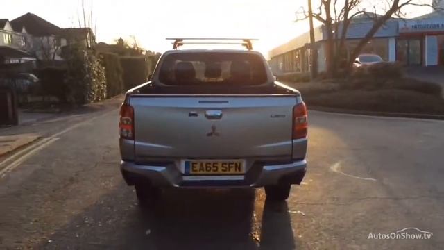 MITSUBISHI L200 DI-D 4X4 WARRIOR DCB SILVER 2015 смотреть онлайн