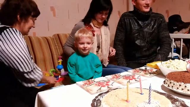 День рождения сына. Ярославу 3 годика смотреть онлайн